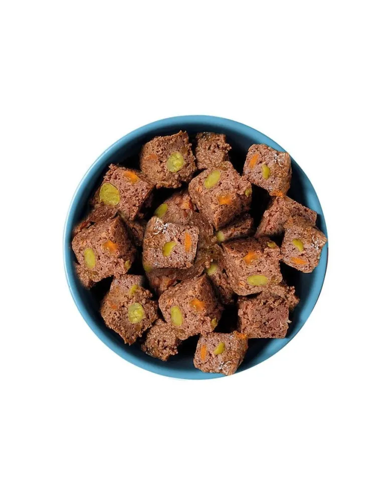 CESAR Natural Goodness ricco di pollo con patate dolci, piselli e mirtilli rossi 12 x 400g