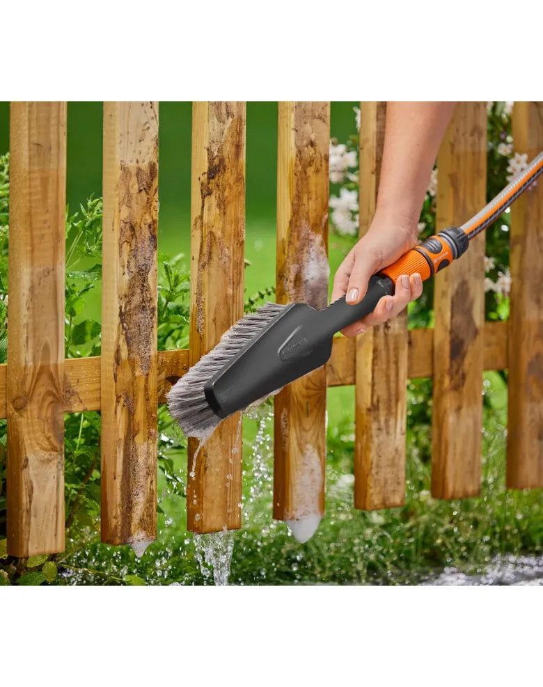 GARDENA Cleansystem spazzola manuale morbida S con ricariche di sapone